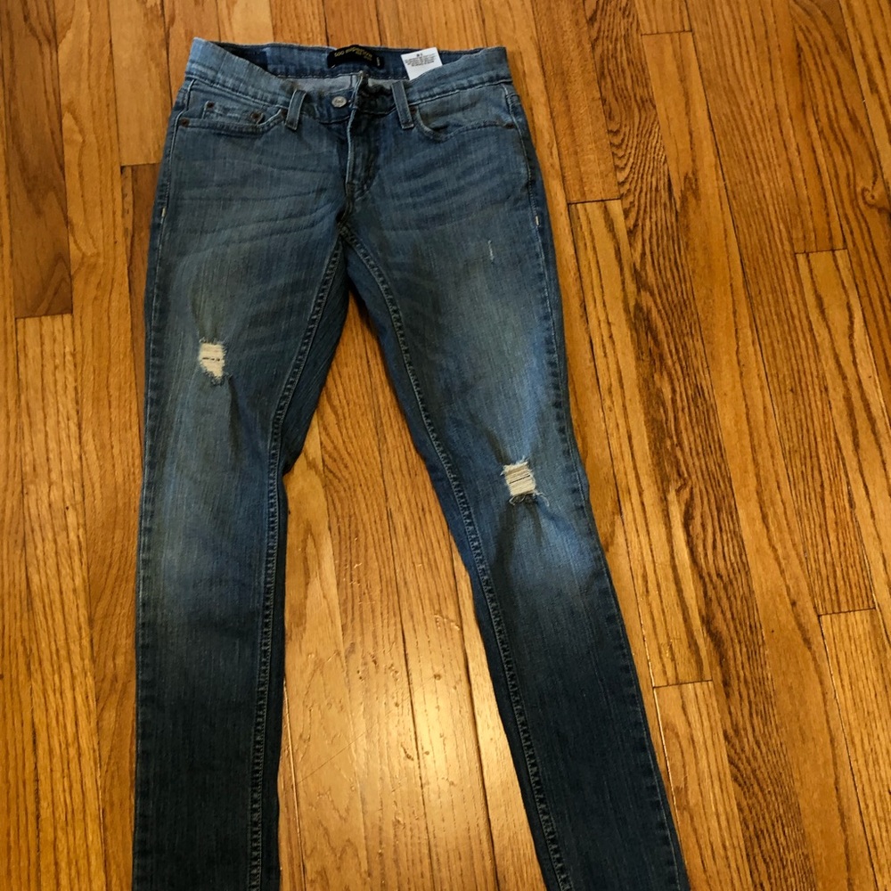 Levis 524 Too Super Low Womens 3 M (Juniors)
